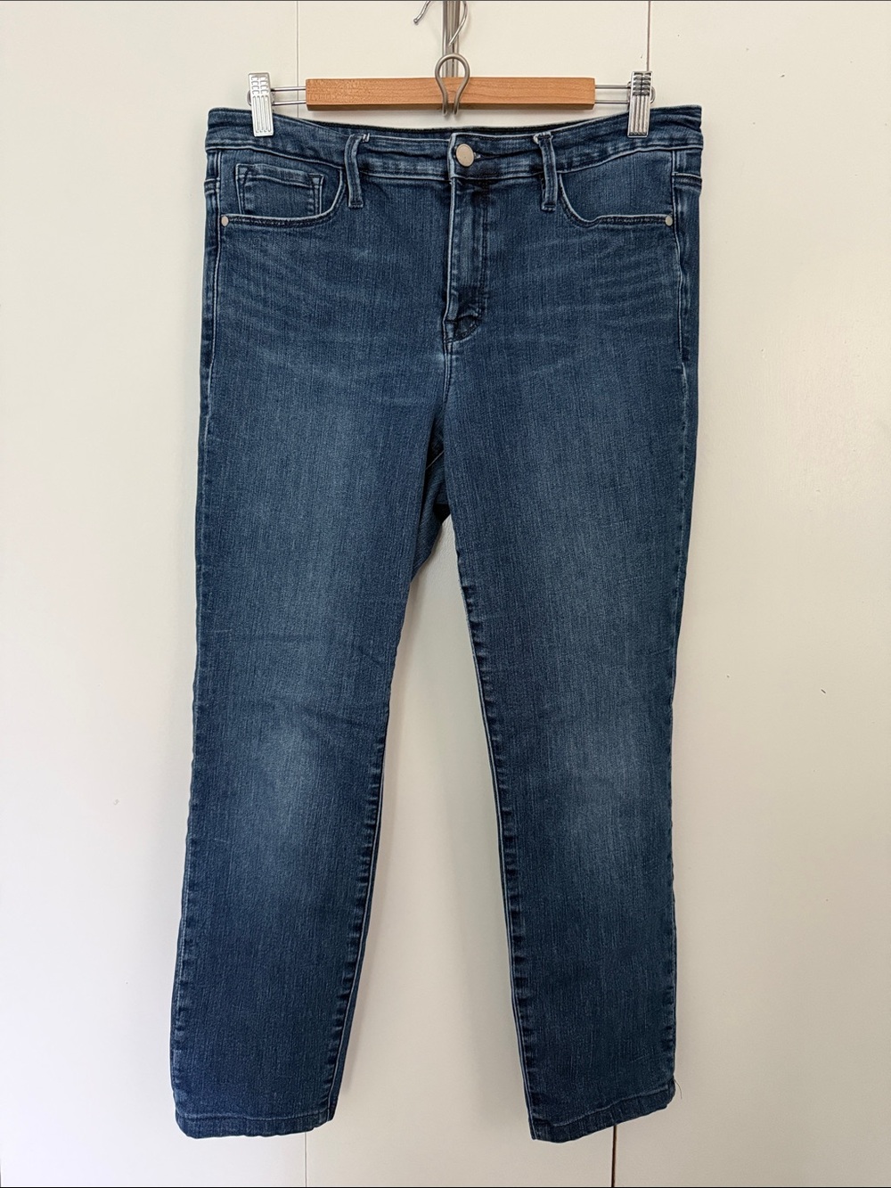 Athleta Women's Sculptek Cropped Straight-Leg Jeans Classic Comfort Denim